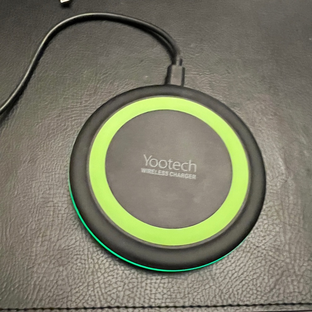 Yootech wireless charger iPhone ipod